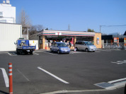 セブンイレブン伊勢原東大竹店