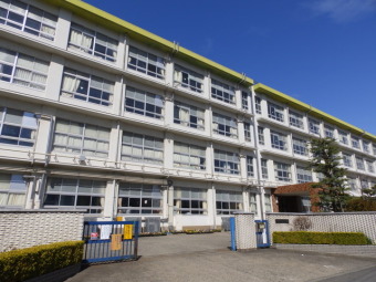 山下小学校