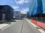東側前面道路 