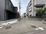 2号棟 東側道路