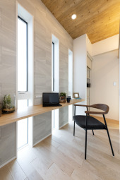 リビングの延長にあるワークスペース